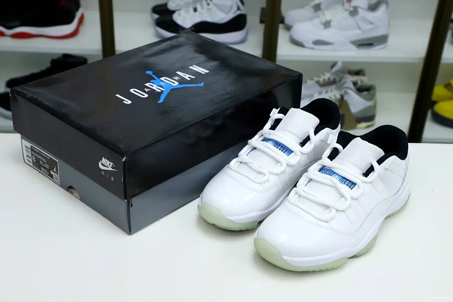 AIR JORDAN RETRO Kimikick LOW 11 BLUE LEGEND 0718